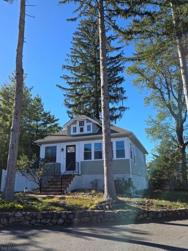 Photo - 100 N Bertrand Rd
