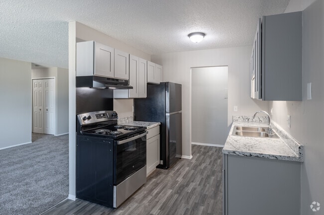 2 habitaciones, 1 baño - 905 pies cuadrados - Cocina - Rochester Square