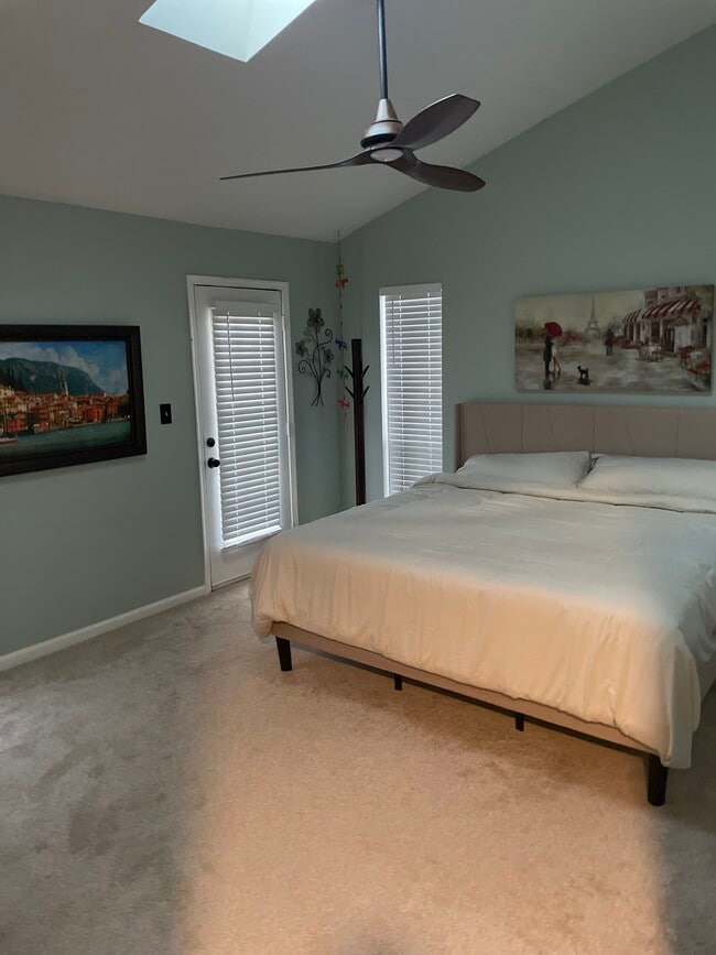 Photo - 4726 Hollis Rd