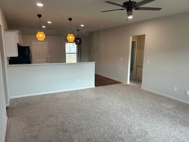 Photo - 1170 Rockwell Dr