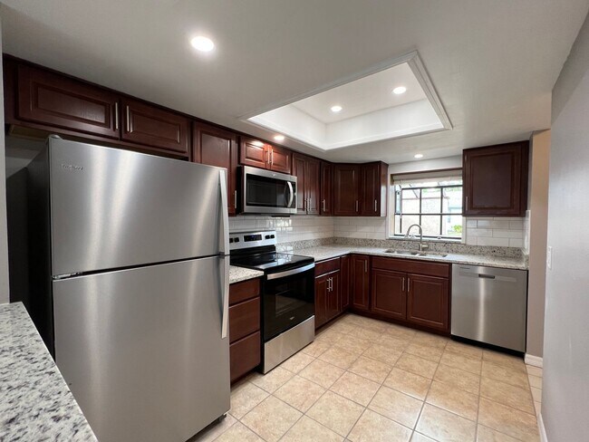 Photo - Updated & Remodeled 2/2 Townhouse in Kissi...