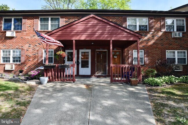 Building Photo - 604 Garnet Dr Rental