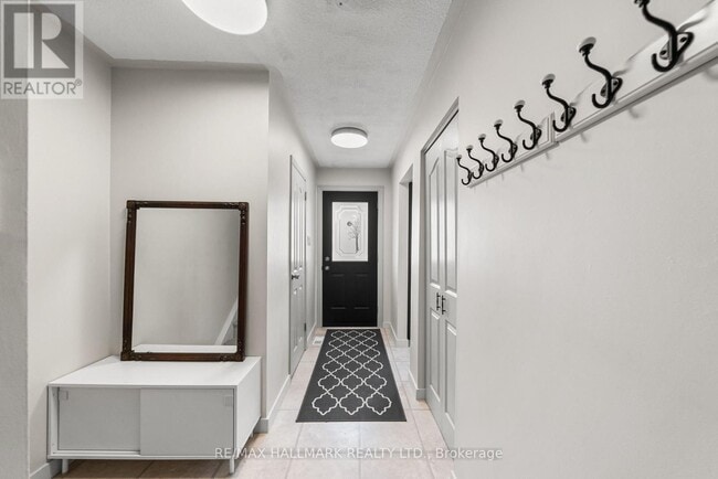 Photo - 619 Timber Ln