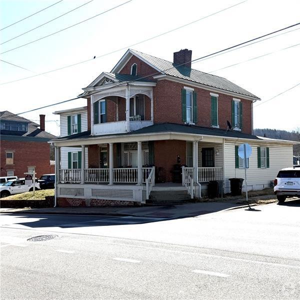 Building Photo - 708 East High St Rental