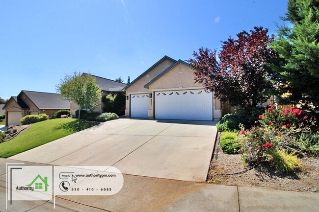 Photo - 2052 Hedgerow Ave