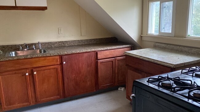 Photo - 2401 Midland Ave Unidad 3