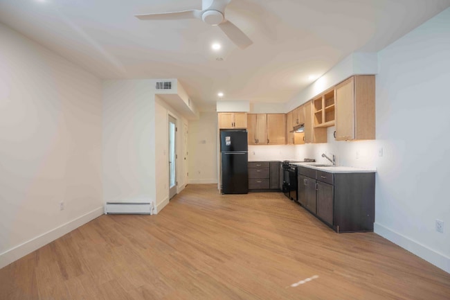 Photo - 517 18th St Unidad 304