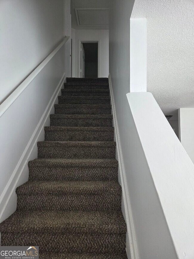 Photo - 7146 Ravenwood Ln