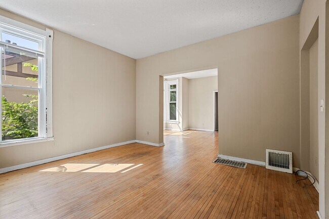 Photo - MUST SEE! Spacious 5BD/2BA Home near the U...