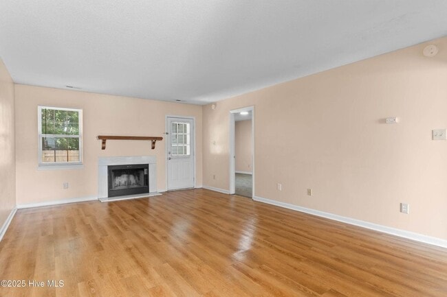 Photo - An adorable home! City Convenience!