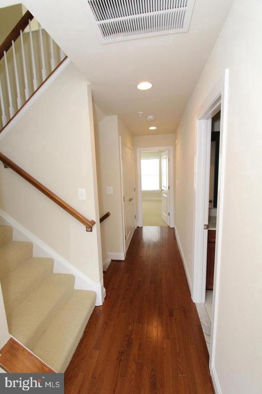 Photo - 8043 Reserve Way