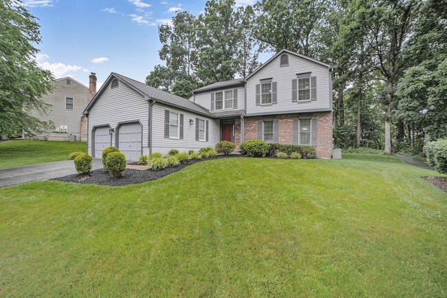 Photo - 18420 Shady View Ln