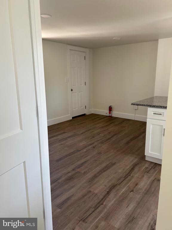 Photo - 152 N Walnut St