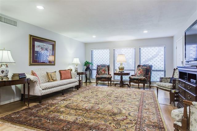 Photo - 6357 Diamond Head Cir Unit B