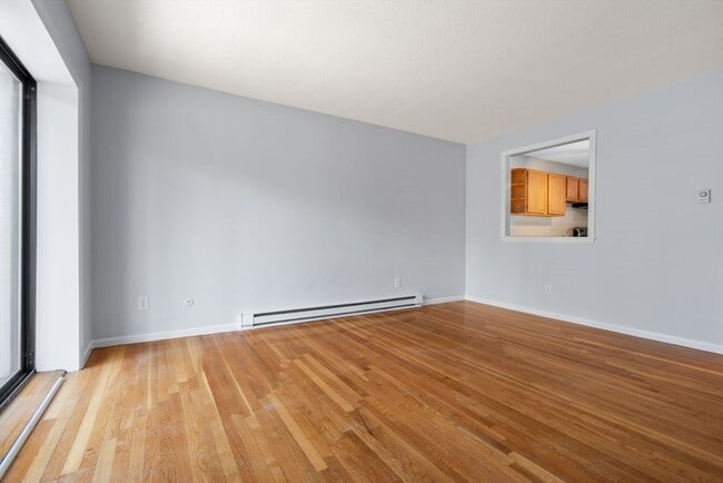 Photo - 22 Branchfield St Unit B4