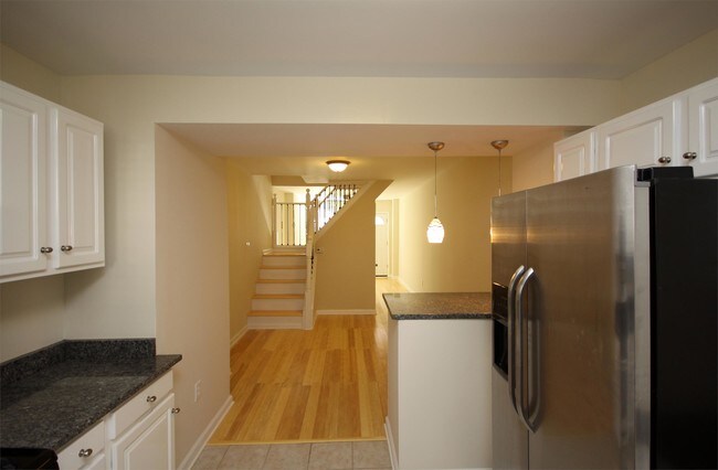 Photo - 128 N Bradford St