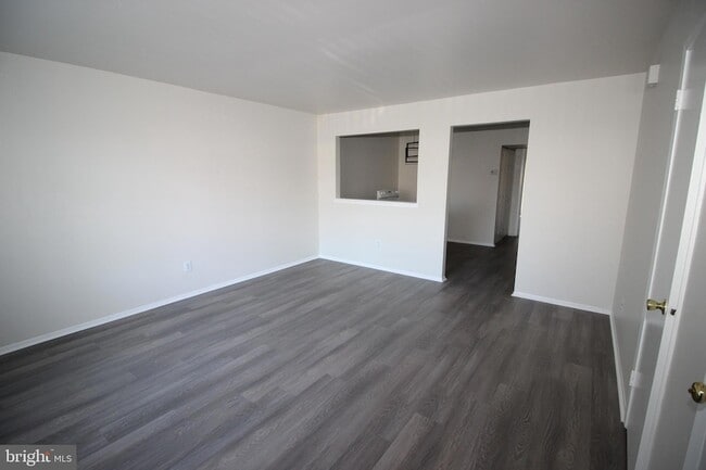 Photo - 2016 Jason Dr Unit A