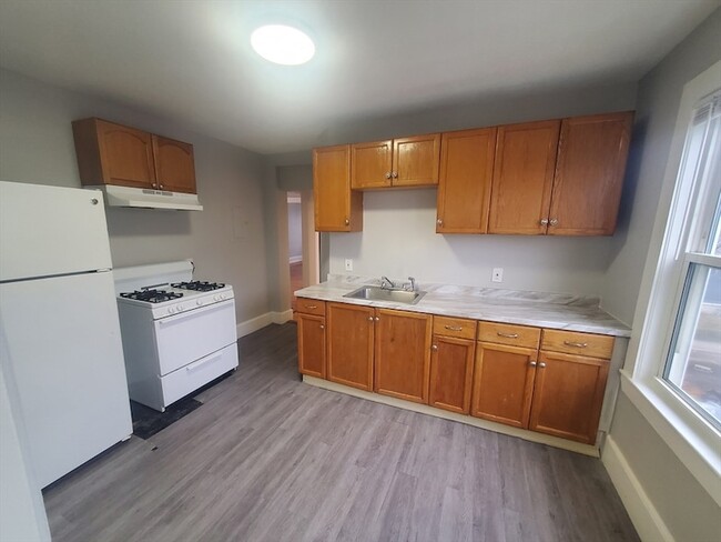 Building Photo - 6 Boyd St Unit 3 Rental