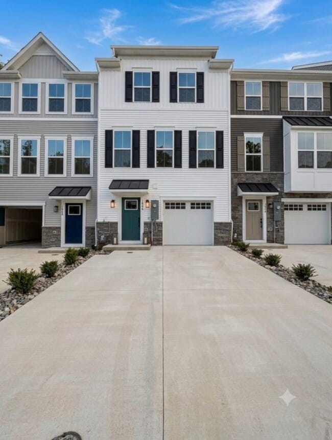 Building Photo - 1866 Bergerac Ct