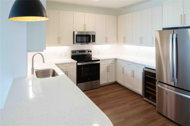 Photo - 108 N US Hwy 377 Unidad 301