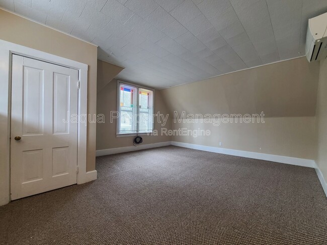 Photo - 621 State St Unit 2