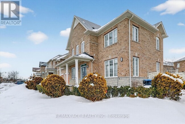 Photo - 13 Gentry Way