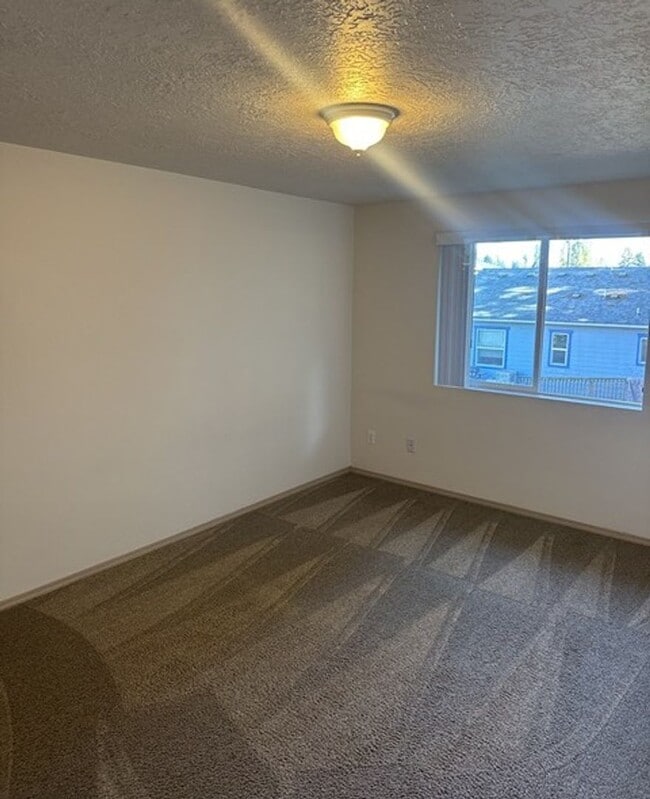 Photo - 1330-1336 W Locust St Unit 1334