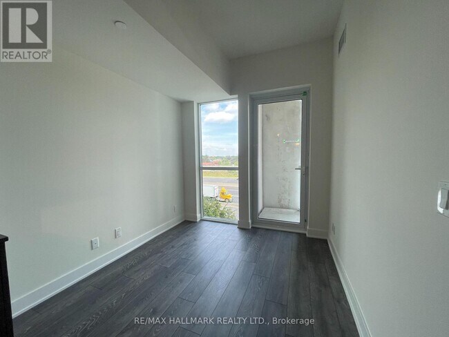 Photo - 188 Fairview Mall Dr Unit 526