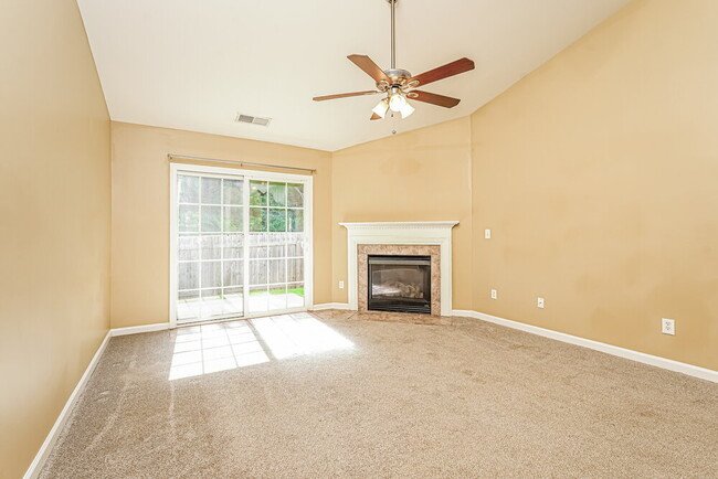 Photo - 3644 Thornaby Cir
