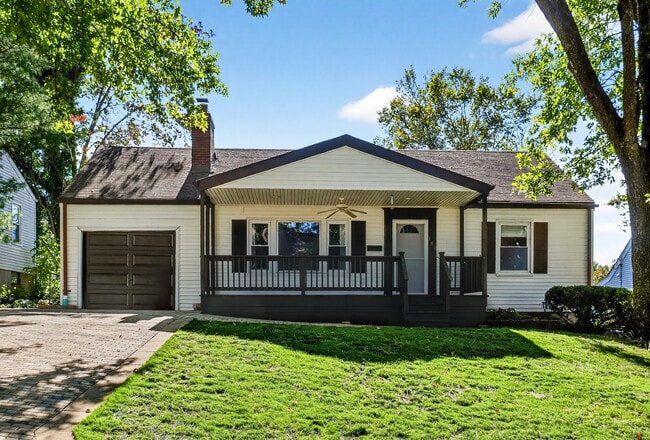 Building Photo - 180 Doorack Ln