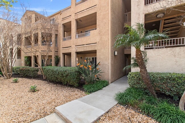 Ground Floor Unit - 2320 Del Mar Way Unit 105