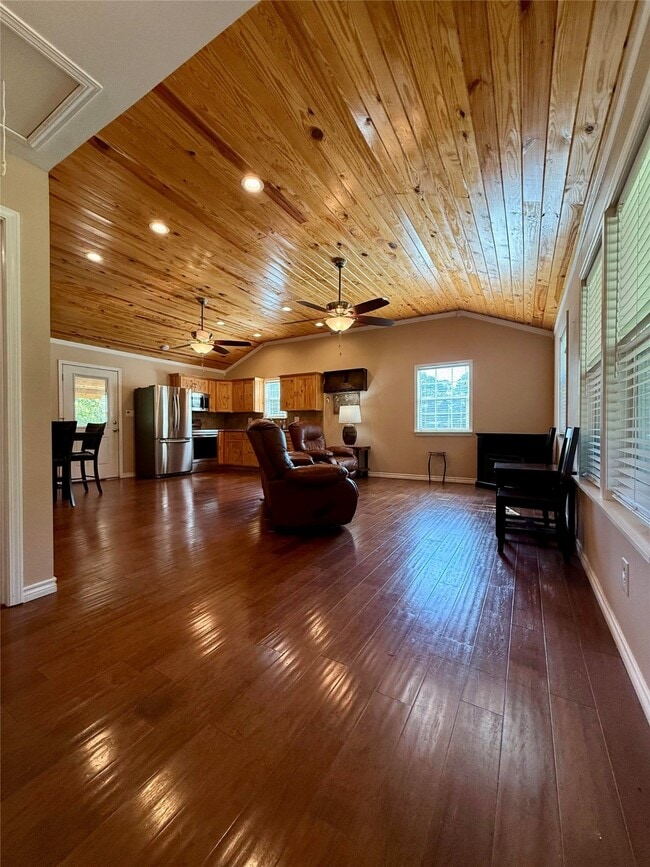 Photo - 500 Mangum Rd