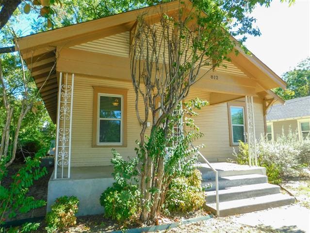 Photo - 812 N Elm St