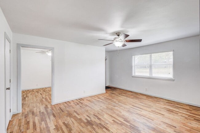 Photo - 8730 Gladwood Ln