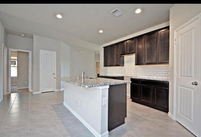 Photo - 7535 Keystone Blossom Trl