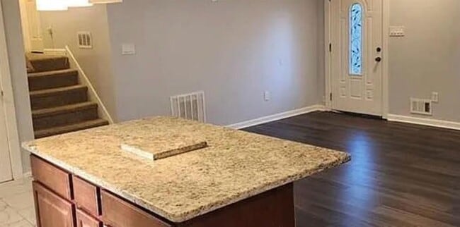 8367 San Jose Trail