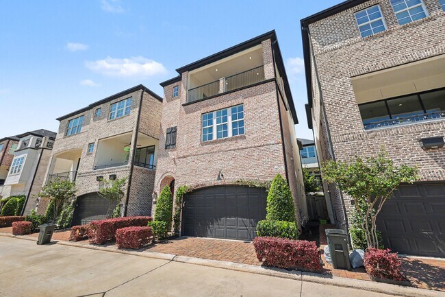 Building Photo - 2713 Kinsley Oaks Dr