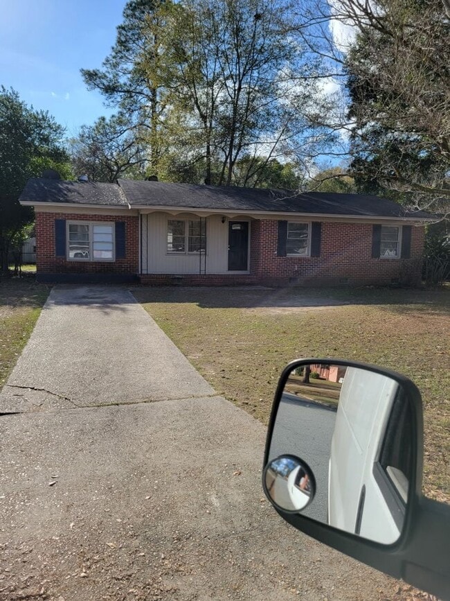 Photo - 411 Vintage Rd