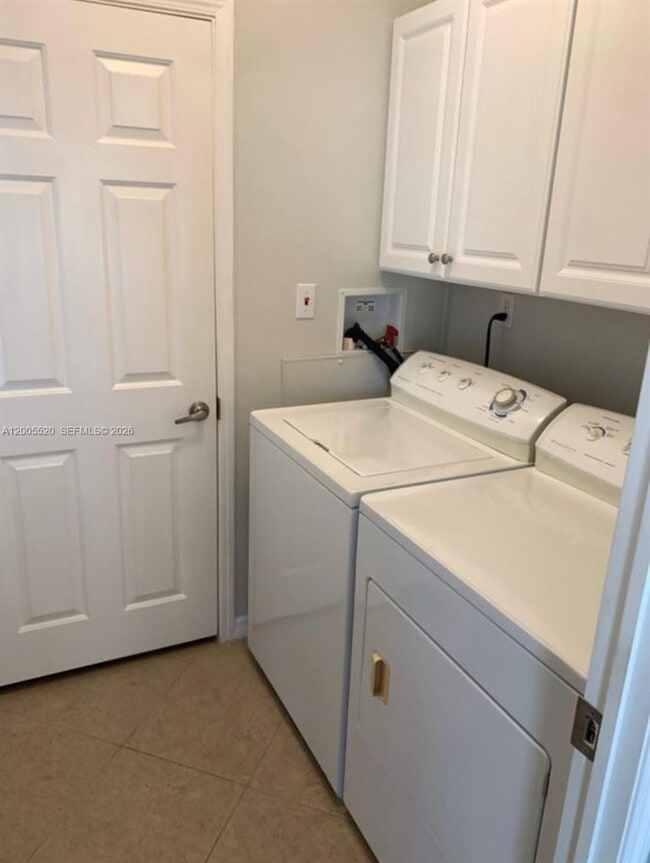 Photo - 3021 SW 52nd Ave