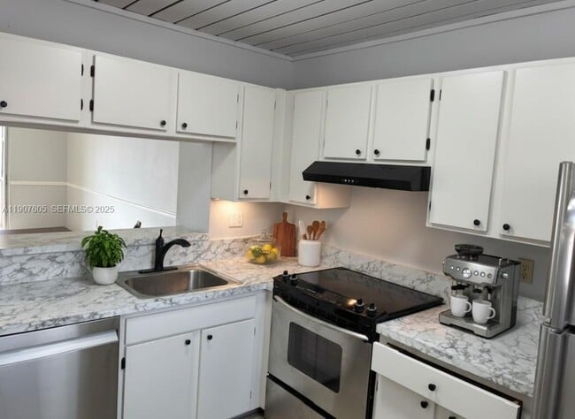 Photo - 19781 SW 114th Ave Unidad 343-9