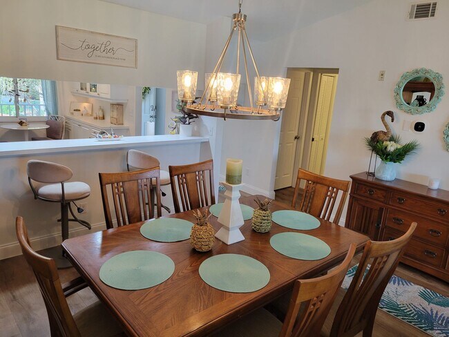 Photo - Luxury Living at Amberly Cir, Naples, FL 34112
