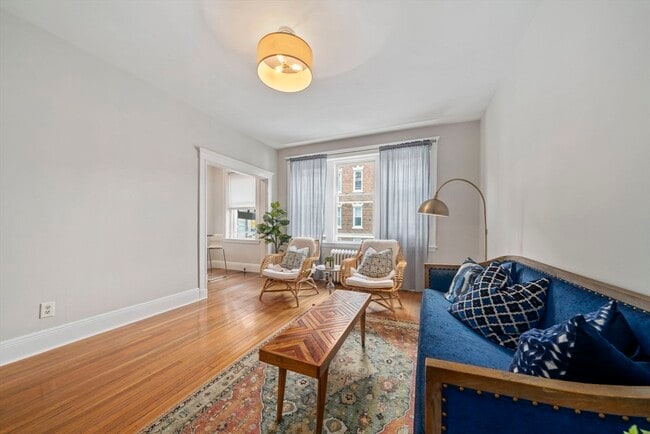 Photo - 229 Kelton St Unit 1
