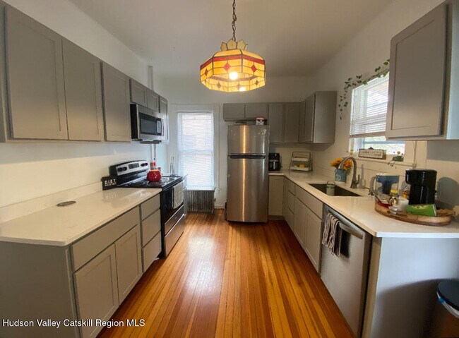 14 Anthony St