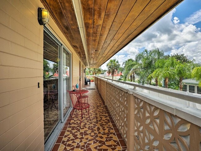 Building Photo - 506 University Blvd Unit Beachside Villas  #3 Rental