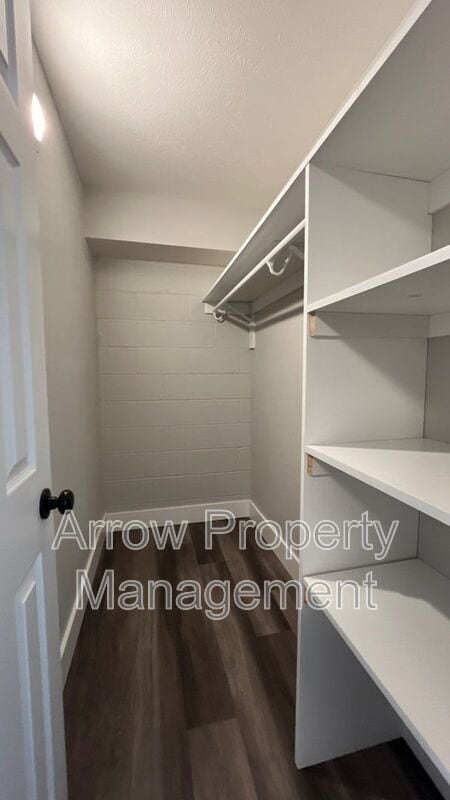 Photo - 877 N 26th St