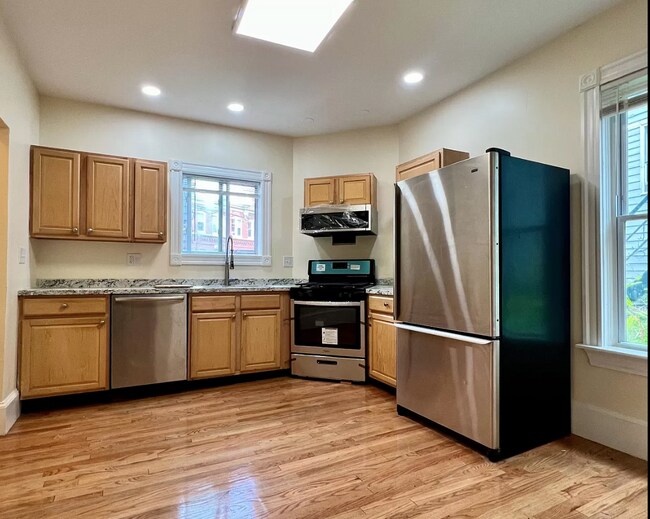 Photo - 2 Bedroom/ 1 Bath Apartment Available Unit 1