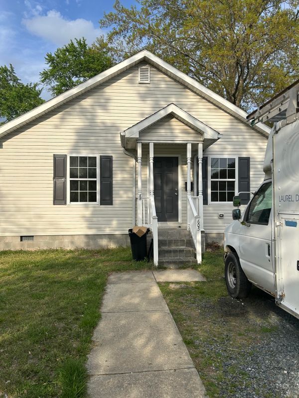 Photo - 605 N Phillips St House
