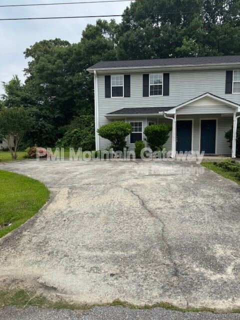 Photo - 100 Fieldale Rd House