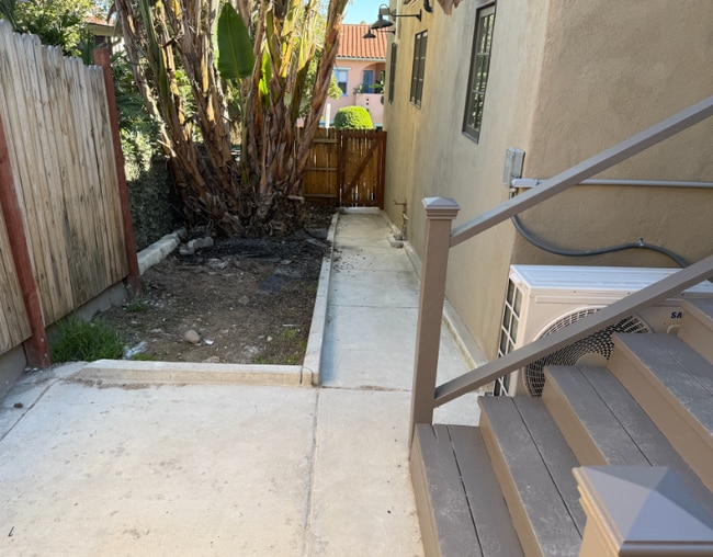 Photo - 3608 Wilshire Terrace Unidad Studio