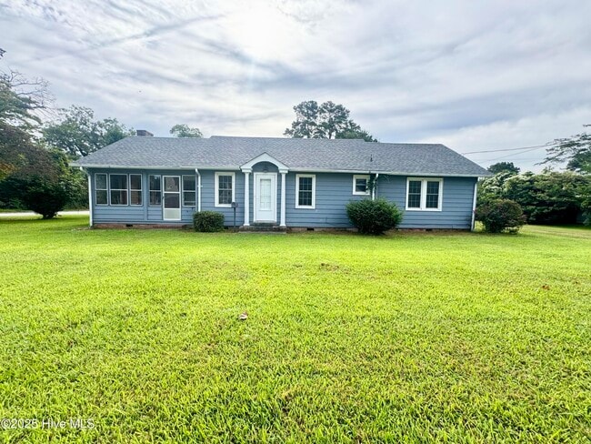 Photo - 704 Agawam St Casa